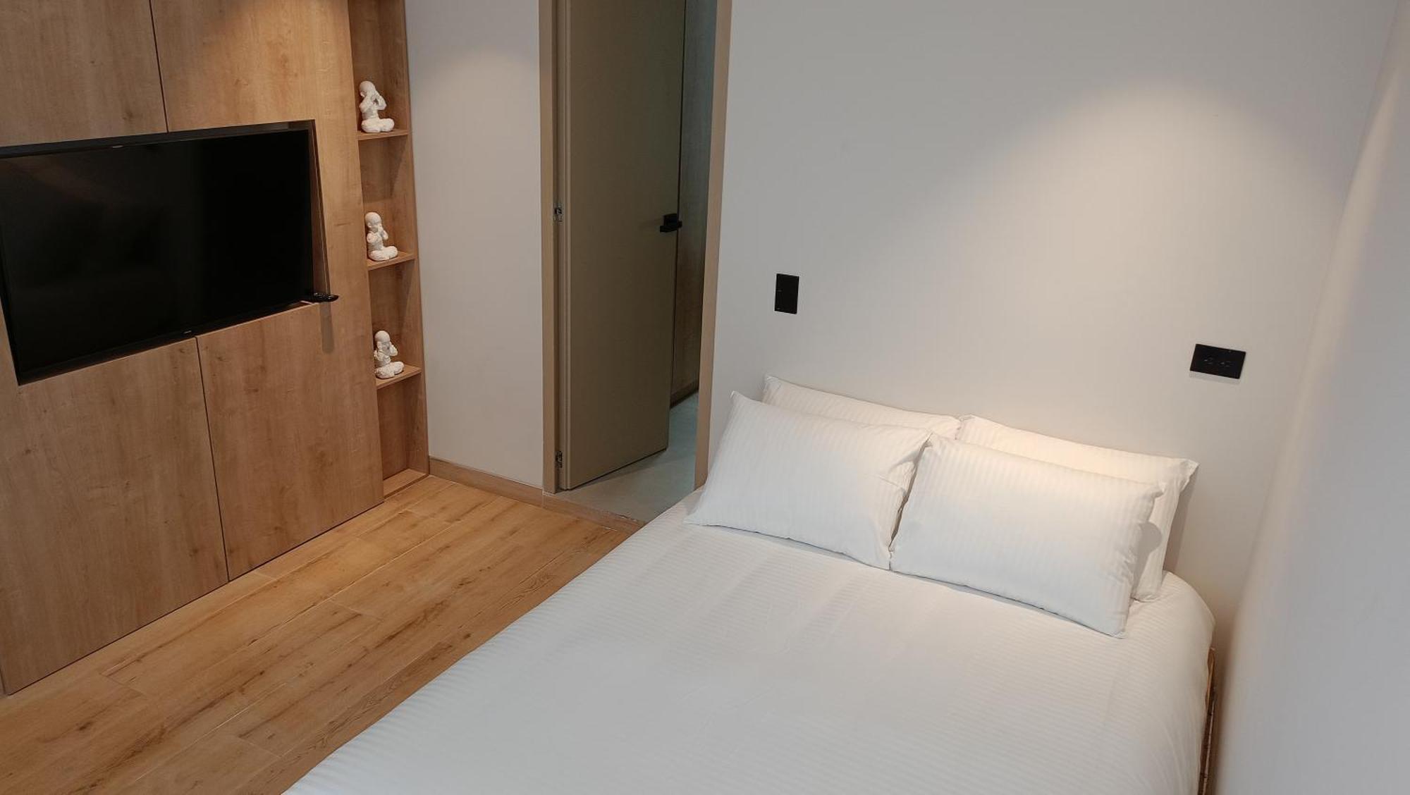 Casa Tokyo Manila By Xcay Home 메딜린 외부 사진